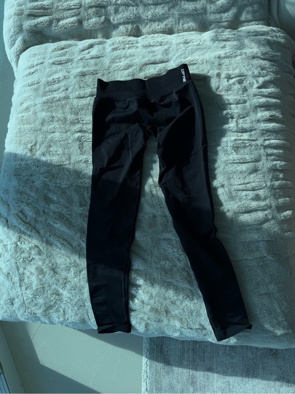 DFYNE impact legging never worn